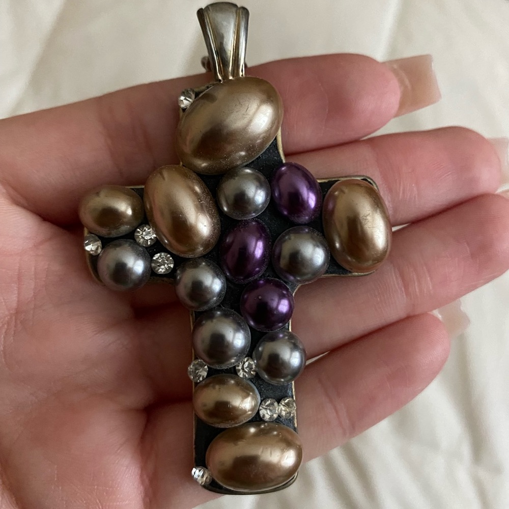 VINTAGE CROSS